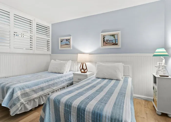 Holiday home Antigua Oceanfront Retreat 2br Heated Pool